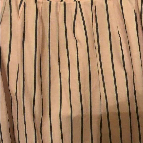 Pinstripe pink dress - Picture 3 of 4